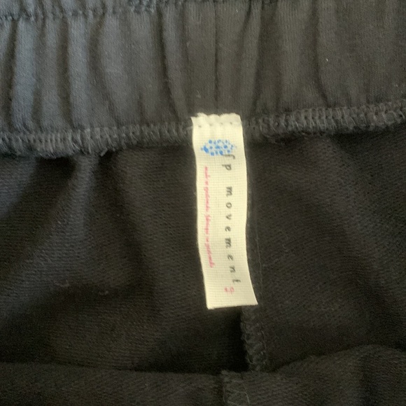 FREE PEOPLE Movement Sunny Set Black Coordinating 2 Piece Set Small NEW NWT - Picture 8 of 16